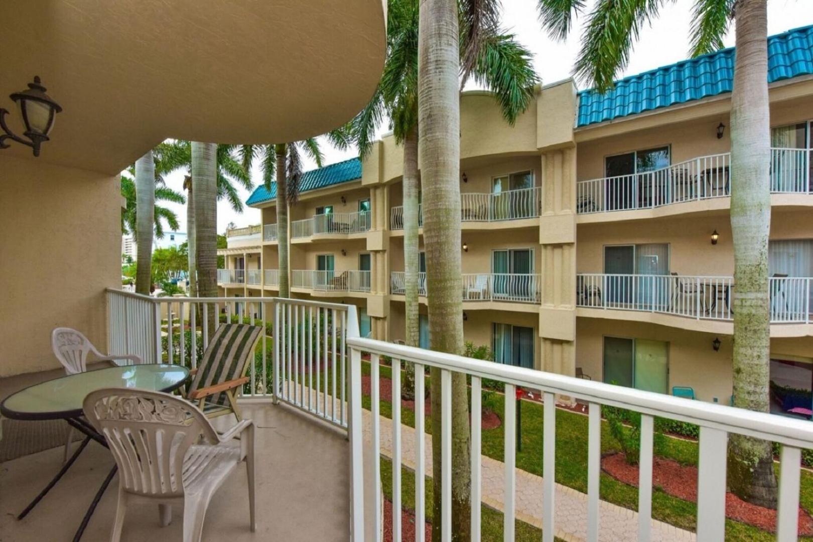 Palm Bay Club Siesta Key Exterior foto